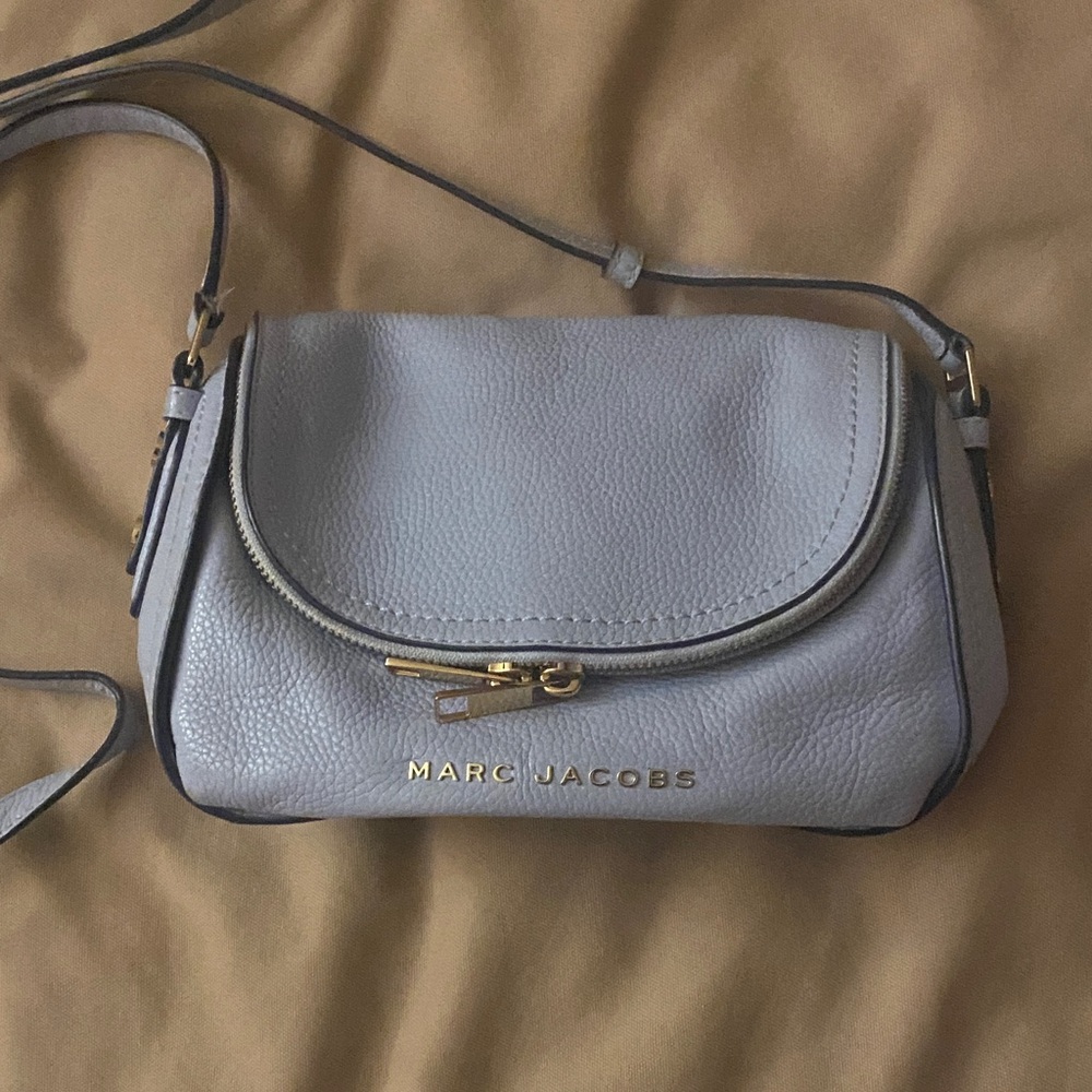 Marc Jacobs Elegant Gray Crossbody Bag